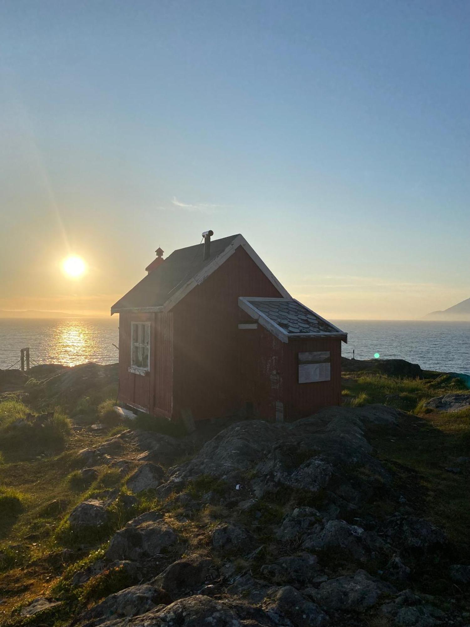 Hos Laura & Valdemar Villa Nord-Lenangen Luaran gambar