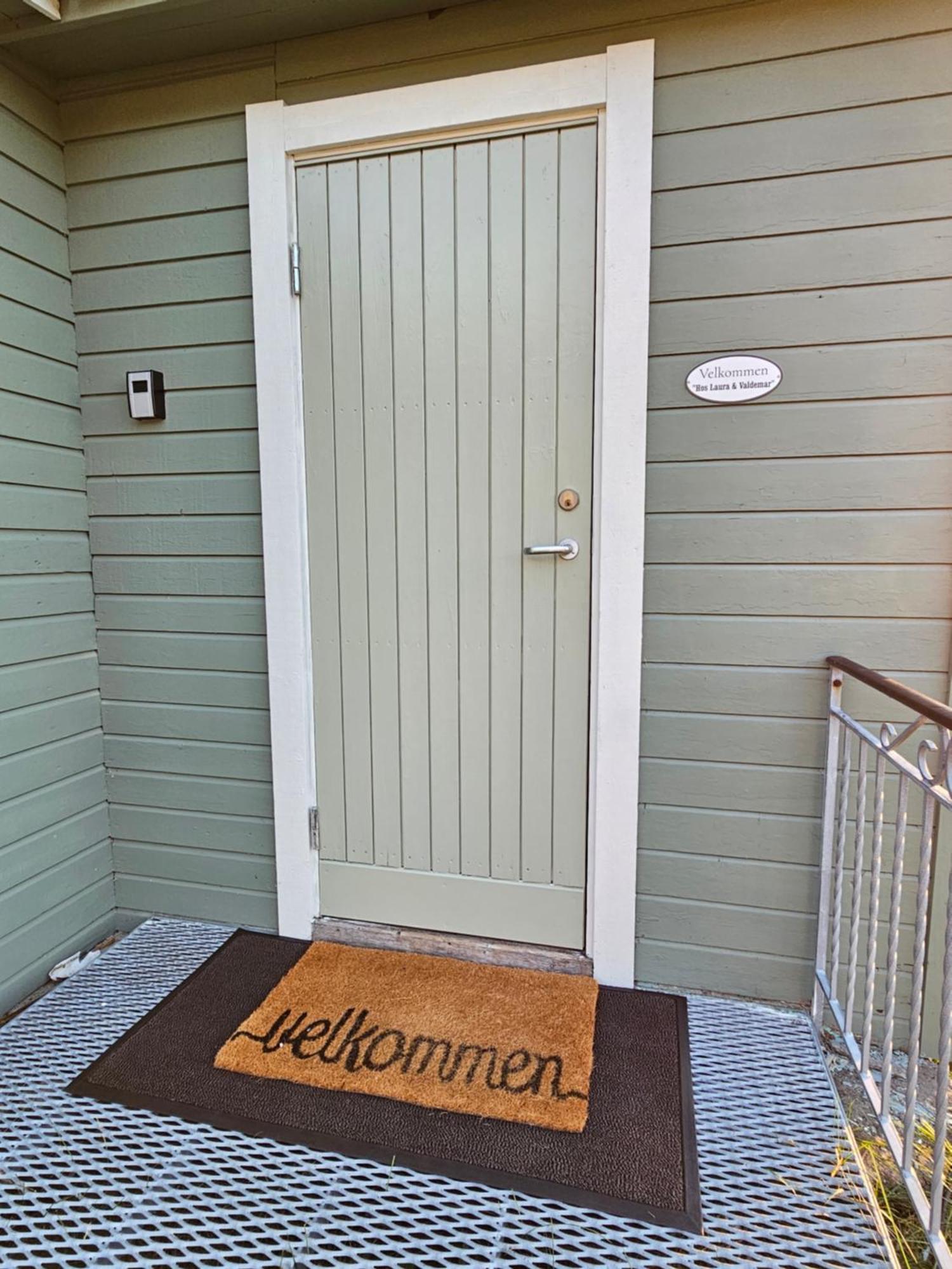Hos Laura & Valdemar Villa Nord-Lenangen Luaran gambar